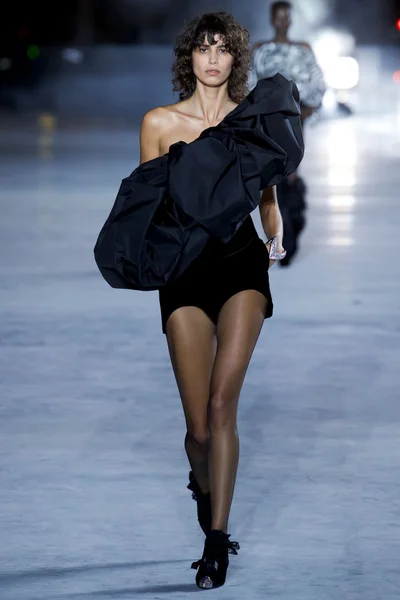 Look 90